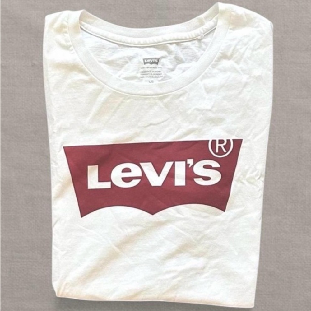 Levi's White and Red Logo Short Sleeve Tee